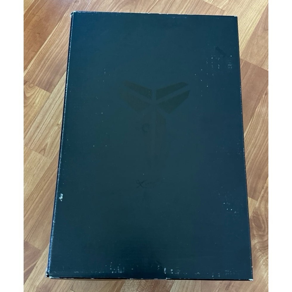 Nike‎ Kobe empty shoe box
